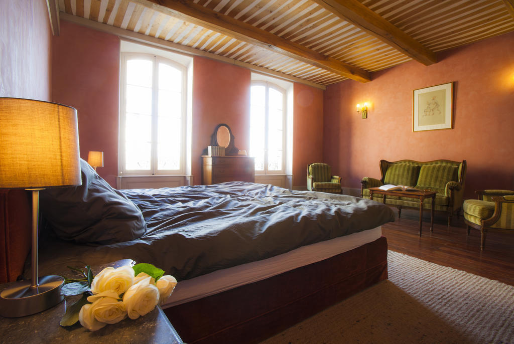 Hotel Cote Cour Chambres D'Hotes Bourg-Saint-Andeol Room photo